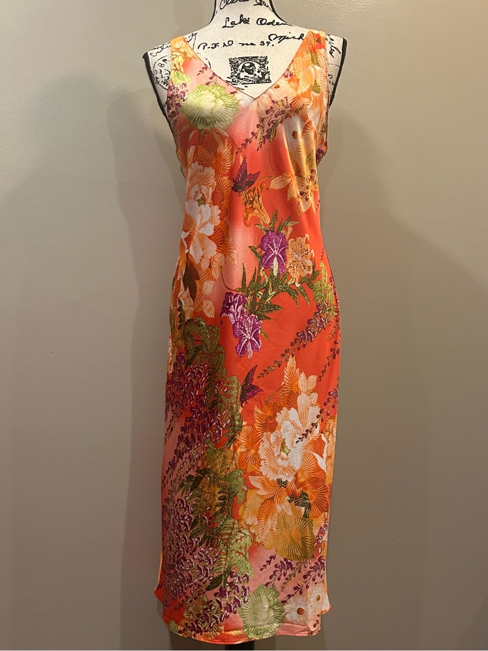 Natori Wisteria Garden Gown
